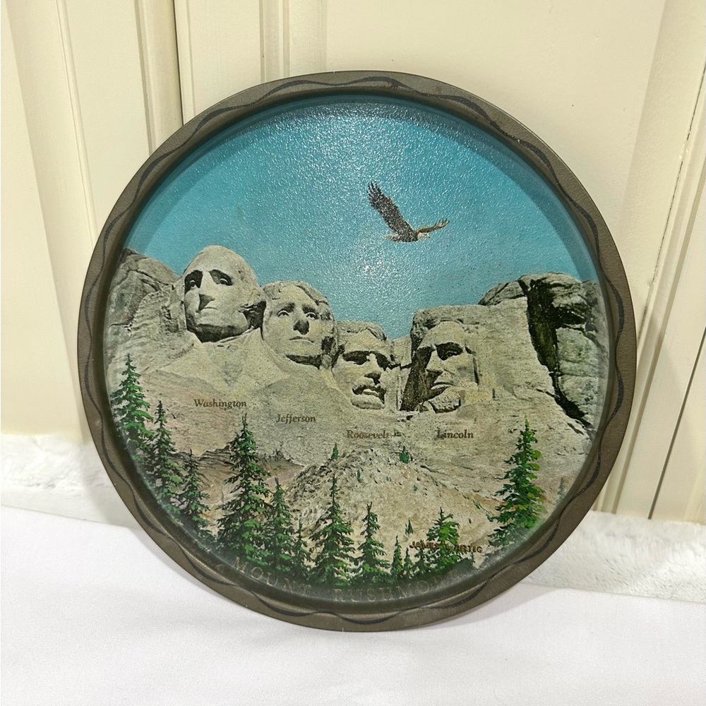 Vintage Mt Rushmore tin tray